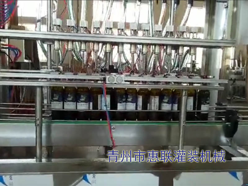 全自动酱油醋灌装机 全自动酱油醋灌装机